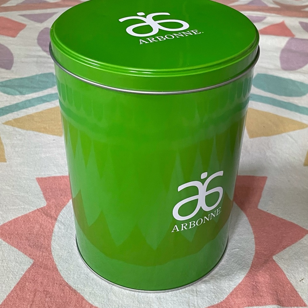 Arbonne Large Round Tin
